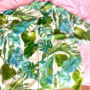 Tommy Bahama shirt sleeved button up